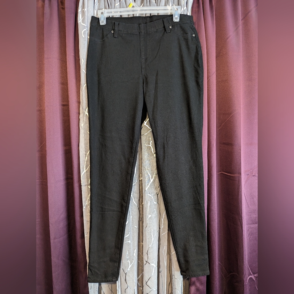 Time and Tru Black Jegging 10/12